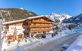 Hotel Wenger Alpenhof Werfenweng Exterior photo