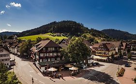 Hotel Lamm Baiersbronn Exterior photo