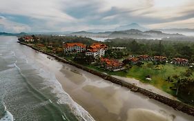 Borneo Beach Villas Kota Kinabalu Exterior photo