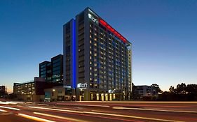 Hotel Aloft Perth Exterior photo