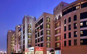 Movenpick Hotel Apartments Al Mamzar Dubái Exterior photo