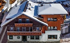 Hotel Haus Hubertus Wagrain Exterior photo