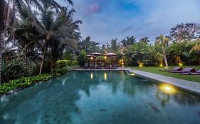 Hotel Pertiwi Bisma Ubud Exterior photo