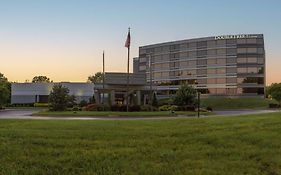 Hotel Doubletree By Hilton Winston Salem - University, Nc Exterior photo