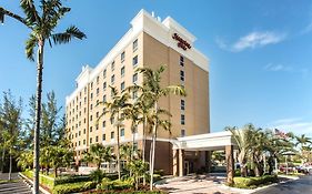 Hampton Inn Hallandale Beach-Aventura Hollywood Exterior photo