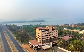 Hotel Sterling Karwar Exterior photo