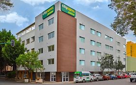 Hotel City Express Junior By Marriott Ciudad De Mexico Sullivan Exterior photo