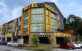 Smile Hotel Seri Kembangan Exterior photo