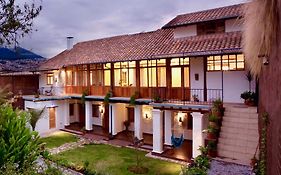 Wantara Suites Quito Exterior photo