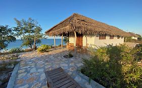 Namahamade Lodge Restaurante & Beach Bar Mossuril Exterior photo