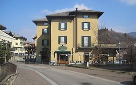 Hotel Residence Moderno Selvino Exterior photo