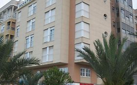 Hotel Hostal Madruga Elche Exterior photo