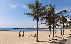 Hostal Residencia Cardona Albergue Arrecife  Exterior photo