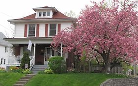 Strathaird Bed And Breakfast Niagara Falls Exterior photo