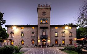 Hotel Castello Módena Exterior photo