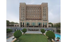Jaypee Vasant Continental Hotel Nueva Delhi Exterior photo