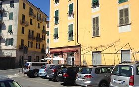 Guest House Le Tre Spezie La Spezia Exterior photo