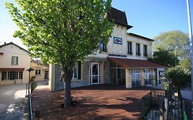 Hotel Auberge des Écluses Carrières-sous-Poissy Exterior photo