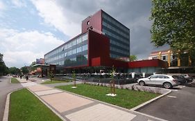 Hotel Park Doboj Exterior photo