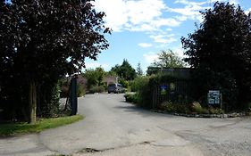 Les Charmilles Bed and Breakfast Hazebrouck Exterior photo