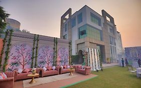 Hotel Goa Country Club Gurgaon Exterior photo