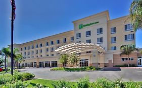 Holiday Inn & Suites Bakersfield By Ihg Exterior photo