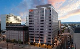 Hampton Inn & Suites Denver Downtown Convention Center Exterior photo