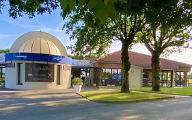 Hotel The Originals City, Le Logis d'Elbée, Cholet Nord  Beaupréau-en-Mauges Exterior photo