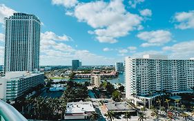 The Tides On Miami Hollywood Bay View Apartments 1B Exterior photo