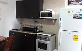 Apartamento Anexo independiente y privado totalmente amueblado muy lindo y acogedor Ciudad de Panamá Exterior photo