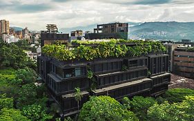 The Click Clack Hotel Medellín Exterior photo