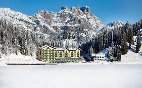 Grand Hotel Misurina Exterior photo