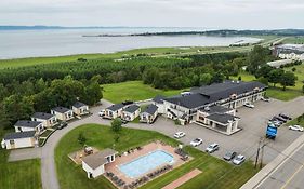 Days Inn By Wyndham Rivière-du-Loup Exterior photo