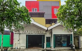 Oyo 91976 Abadi Hotel Medan Exterior photo