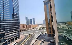 Cornich Street - Suave Sea View Room Abu Dabi Exterior photo