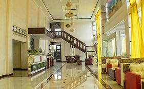 Grand City Hotel Batu Batu  Exterior photo