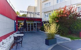 Hotel Golden Tulip Roissy Saint Witz Exterior photo