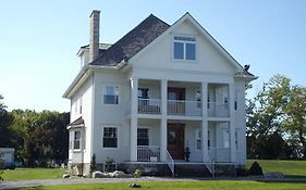 A La Gallarie Bed and Breakfast Niagara-on-the-Lake Exterior photo