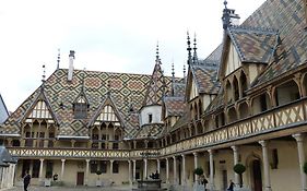 Hotel Voco Beaune , Cite Des Vins By Ihg Exterior photo