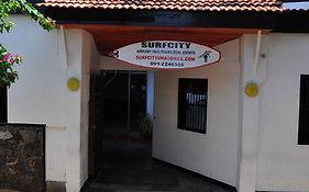Surfcity Guesthouse Unawatuna Exterior photo