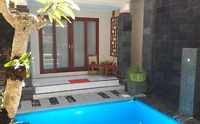 Nyaman Guest House Sanur Exterior photo