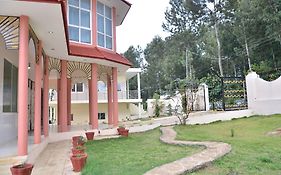 Hotel La Flora Paradise Residencia Yercaud Exterior photo