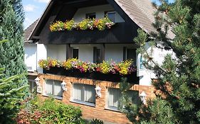 Hotel Restaurant Gunsetal Bad Berleburg Exterior photo