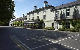 Hotel The Bull Gerrards Cross Exterior photo