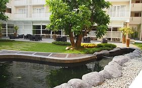 Treepark Apartamento con servicio Karawang Exterior photo
