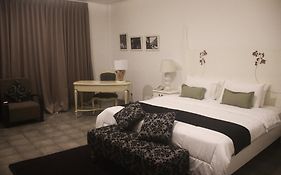 Graha Ayu Hotel Mataram Room photo