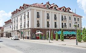 Hotel Optima Collection Kamianets-Podilskyi Exterior photo