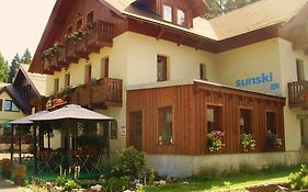 Hotel Penzion Sunski Harrachov Exterior photo