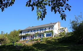 Hotel Auberge Fleurs De Lune La Malbaie Exterior photo