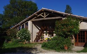 Le Grangé Albergue Giscaro Exterior photo